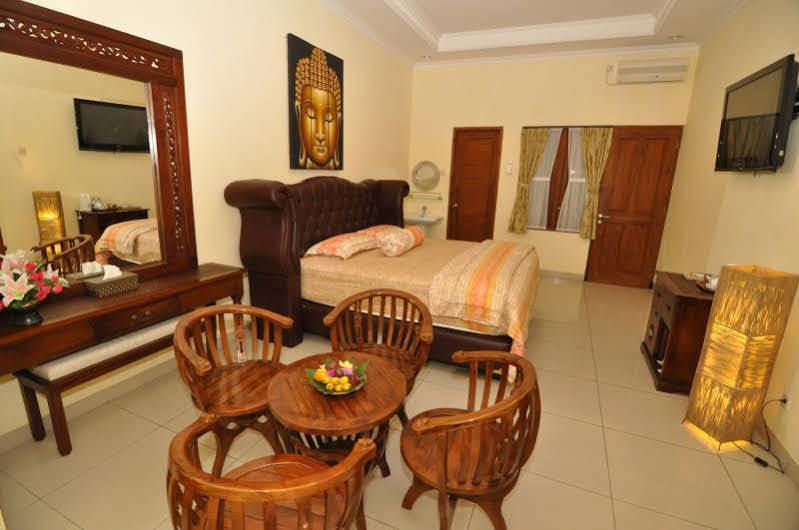 Omah Semar Homestay Yogyakarta Esterno foto