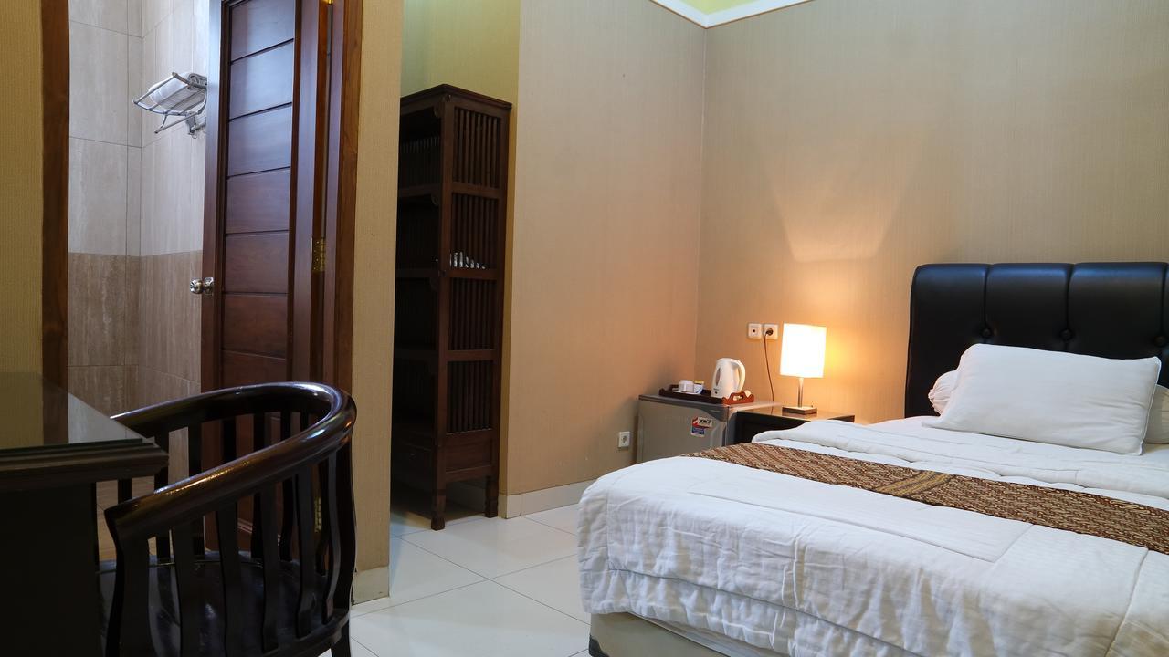 Omah Semar Homestay Yogyakarta Esterno foto